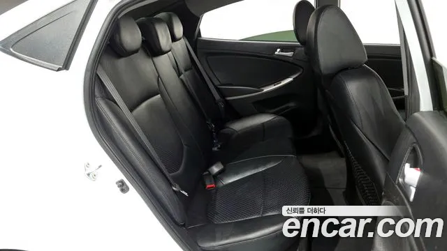 2016 Hyundai Accent 1.4 VVT Modern, photograph 11
