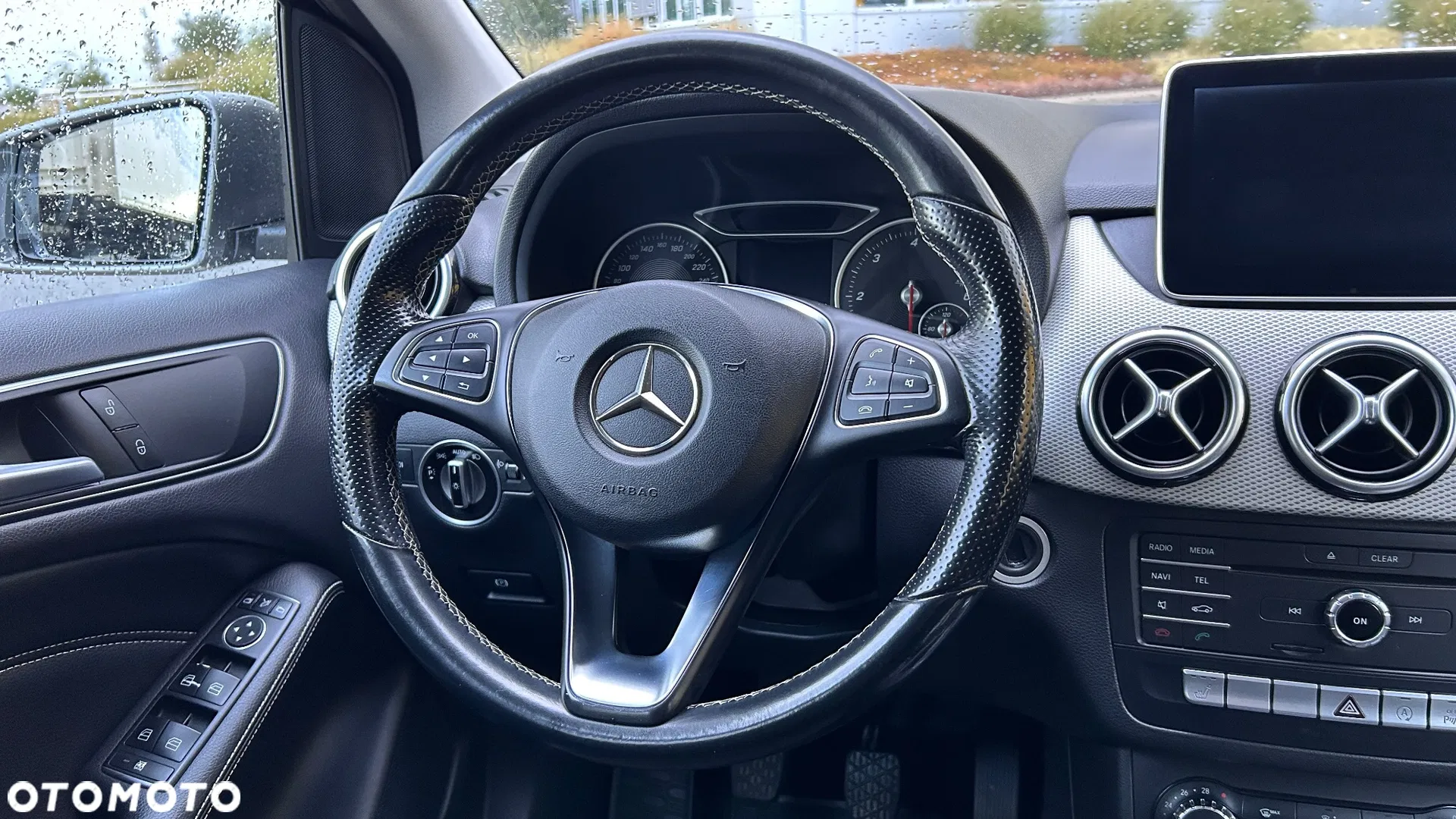 2015 Mercedes-Benz Klasa B 180 (CDI) d, photograph 9