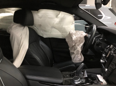2021 BMW M550i xDrive, photograph 4