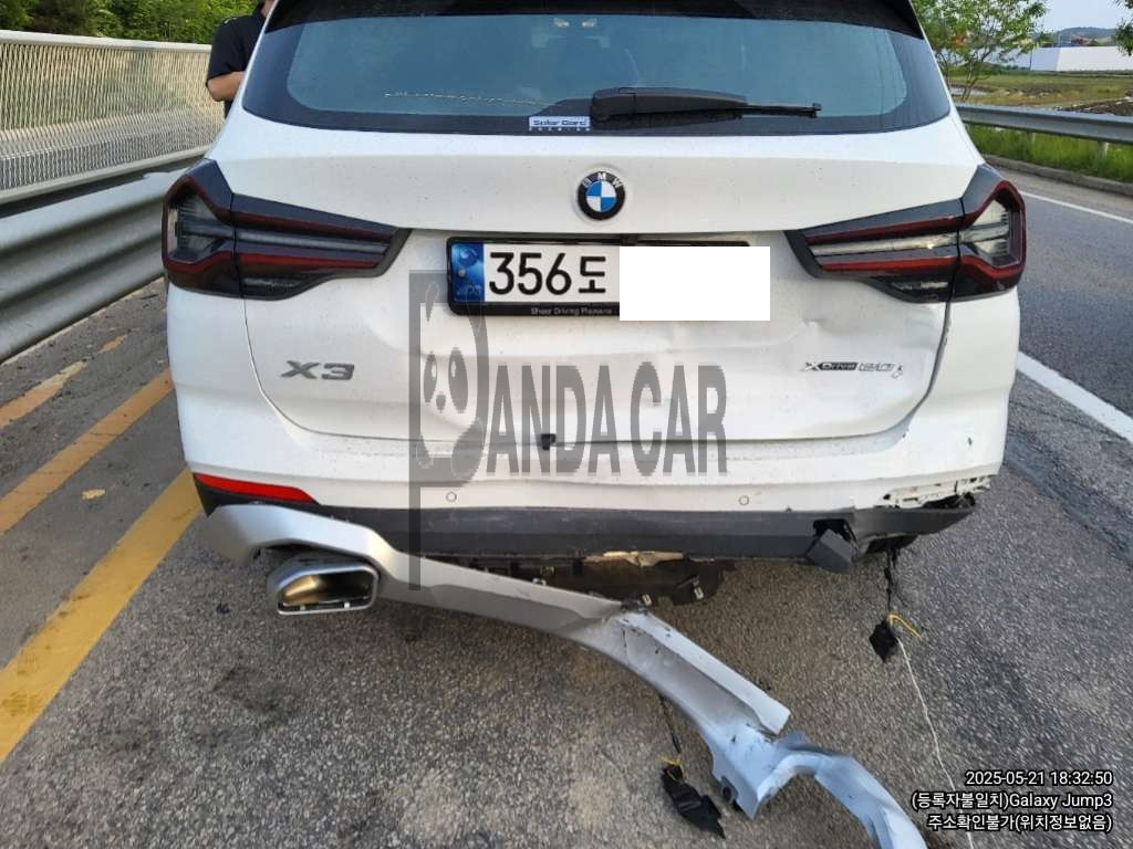 2022 BMW X3 xDrive20i, photograph 1