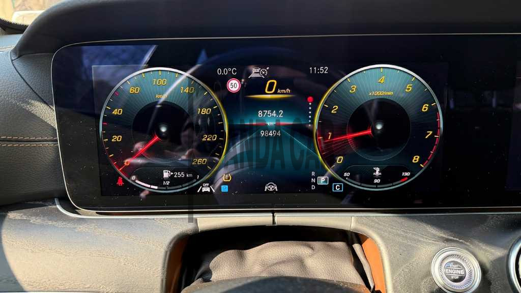 2021 Mercedes-Benz E250, photograph 4