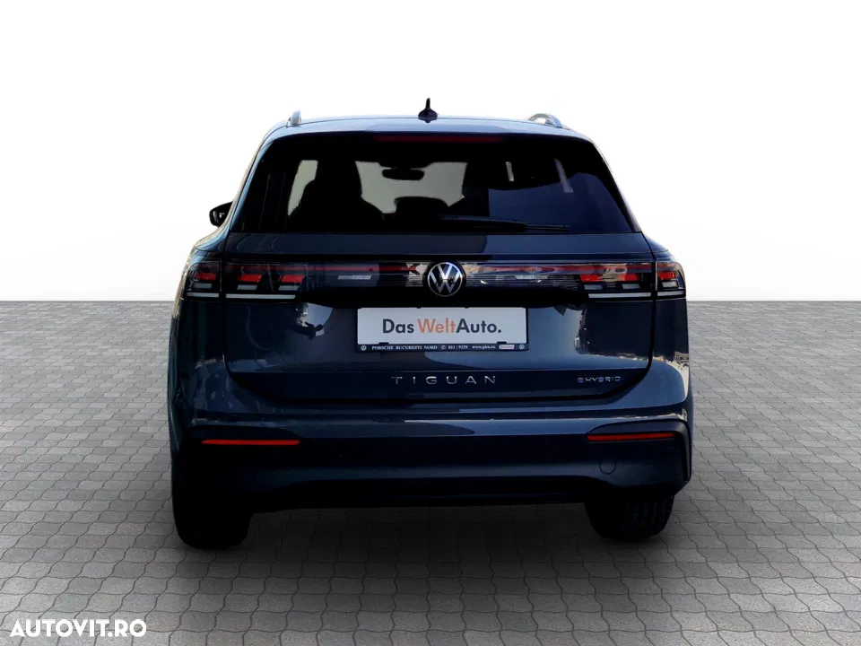 2025 Volkswagen Tiguan 1.5 TSI eHybrid DSG PHEV Life, photograph 8