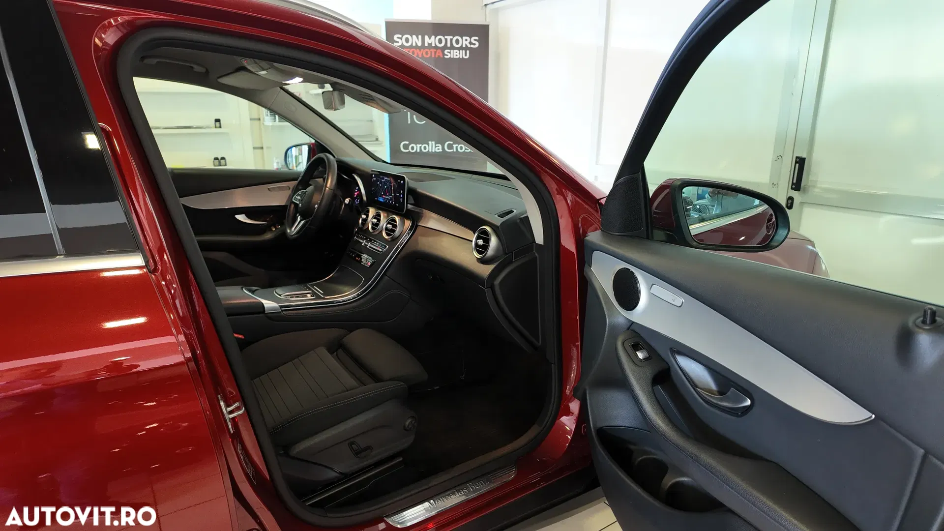 2020 Mercedes-Benz GLC 200 d 4MATIC 9G-TRONIC, photograph 12