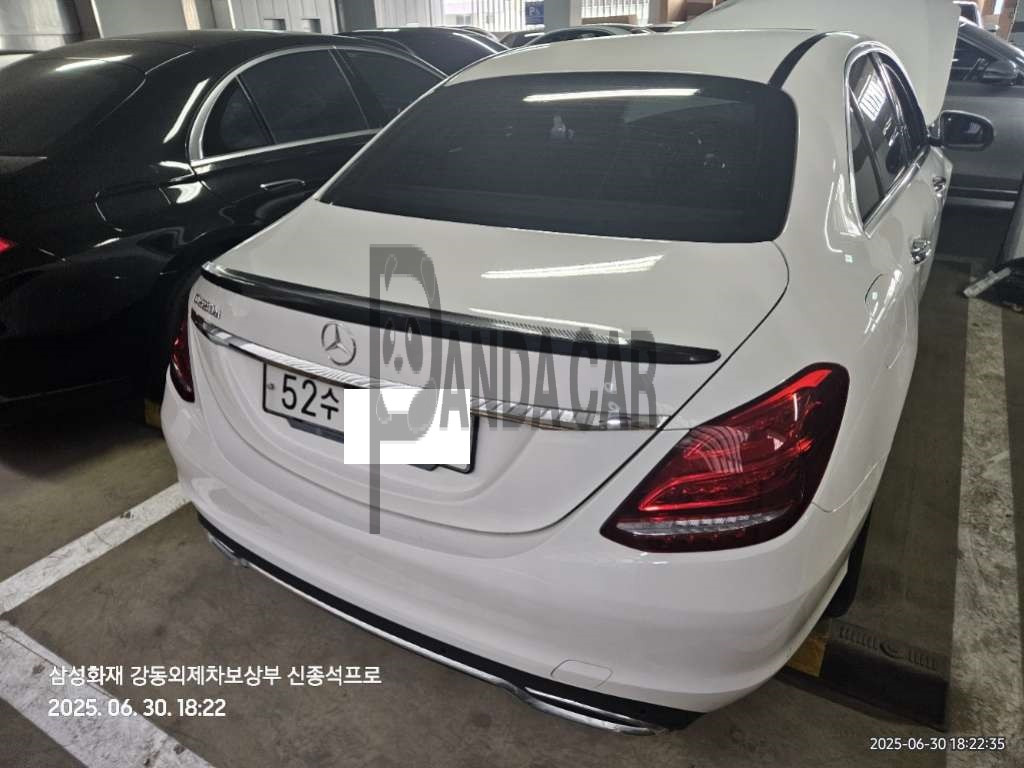 2018 Mercedes-Benz C220 d, photograph 1
