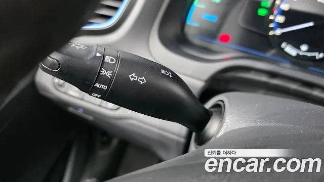 2016 Hyundai Ioniq N, photograph 4