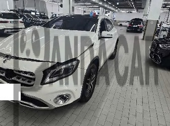 2018 Mercedes-Benz GLA220, photograph 3