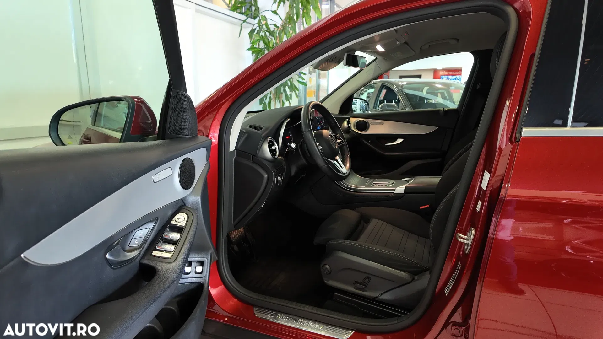 2020 Mercedes-Benz GLC 200 d 4MATIC 9G-TRONIC, photograph 10