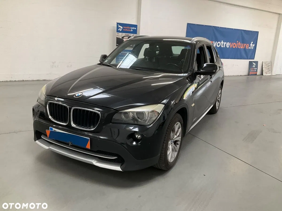 BMW X1 xDrive25i — photo 1 of 4