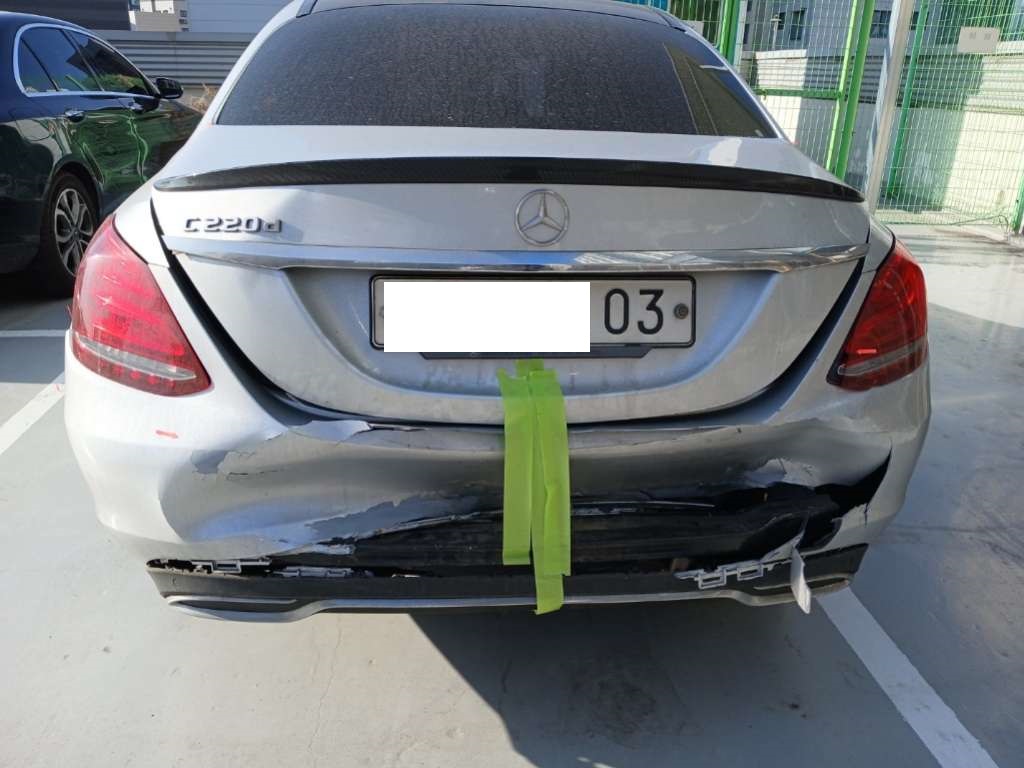 2017 Mercedes-Benz C220 d, photograph 4