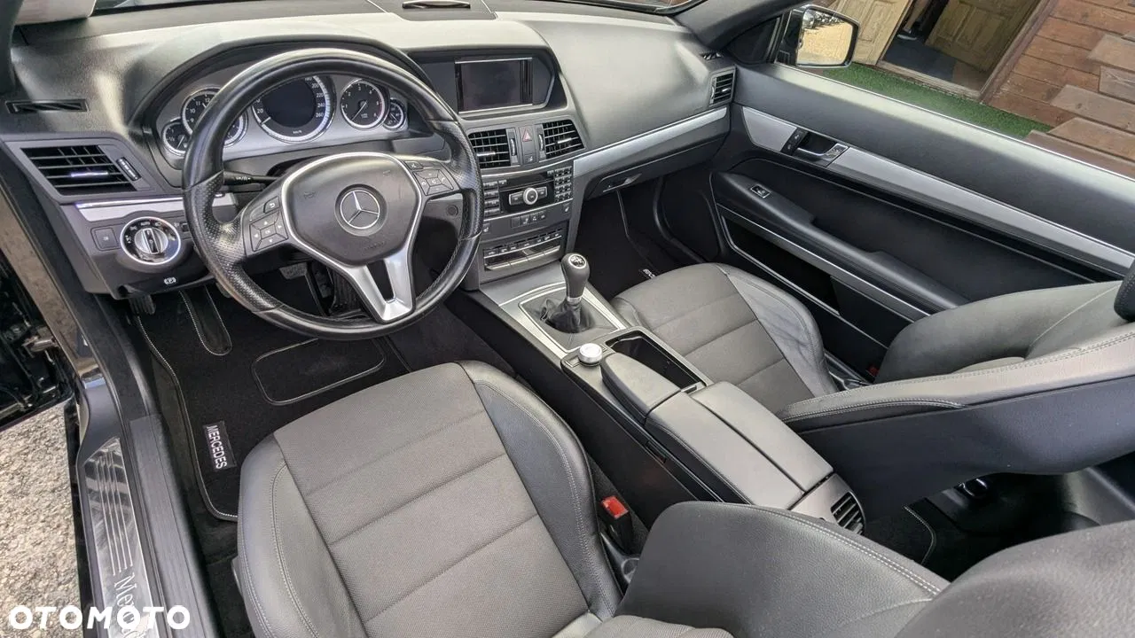 2012 Mercedes-Benz Klasa E, photograph 10