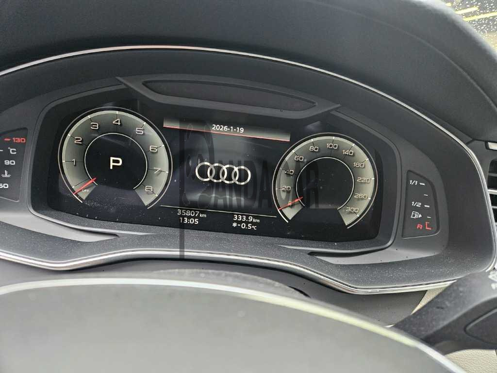 2023 Audi A6 45 TFSI quattro, photograph 2
