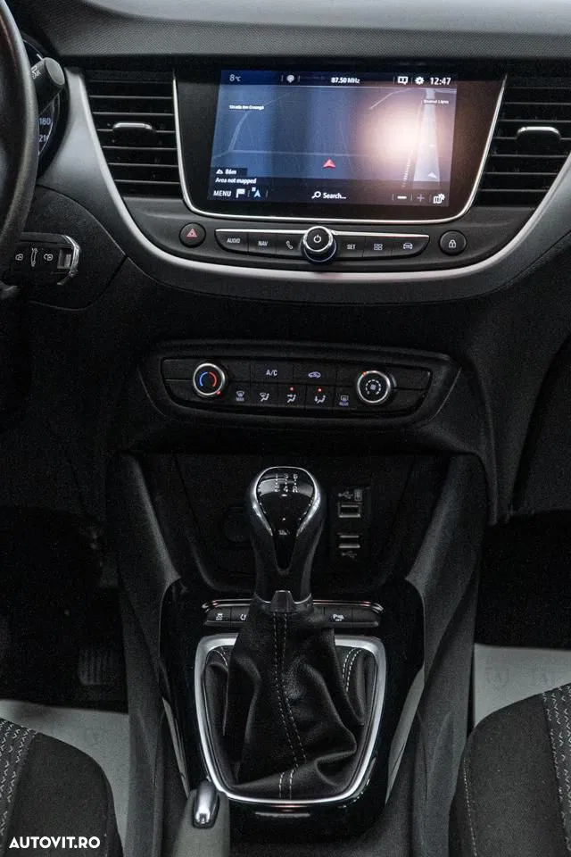 2018 Opel Crossland 1.2 Start/Stop Innovation, photograph 4
