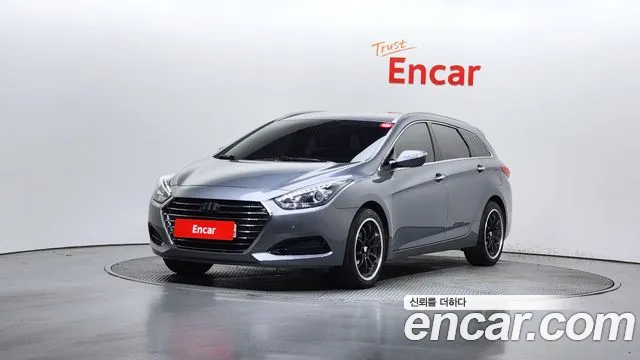 Hyundai i40 2.0 GDi — photo 1 of 20