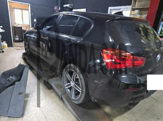 2017 BMW 118d, photograph 4
