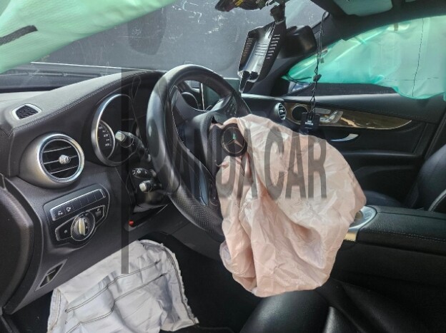2018 Mercedes-Benz GLC220 d 4Matic Coupe, photograph 4