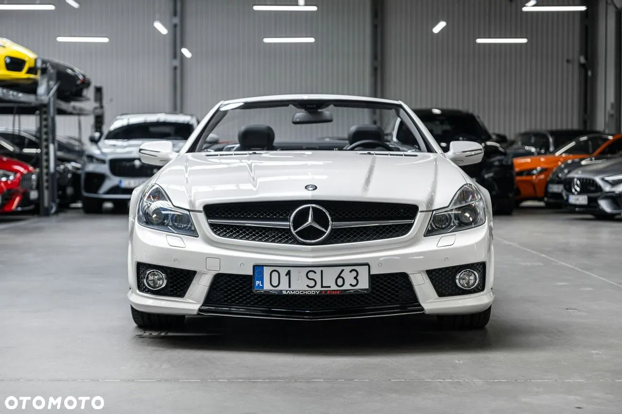 2010 Mercedes-Benz SL 63 AMG SPEEDSHIFT MCT, photograph 3