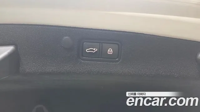 2021 Hyundai Grandeur Premium, photograph 1