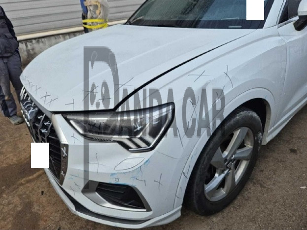 2020 Audi Q3 35 TDI, photograph 2