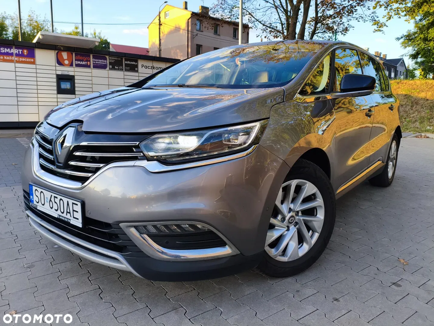 Renault Espace Energy dCi 160 EDC Intens — photo 1 of 17