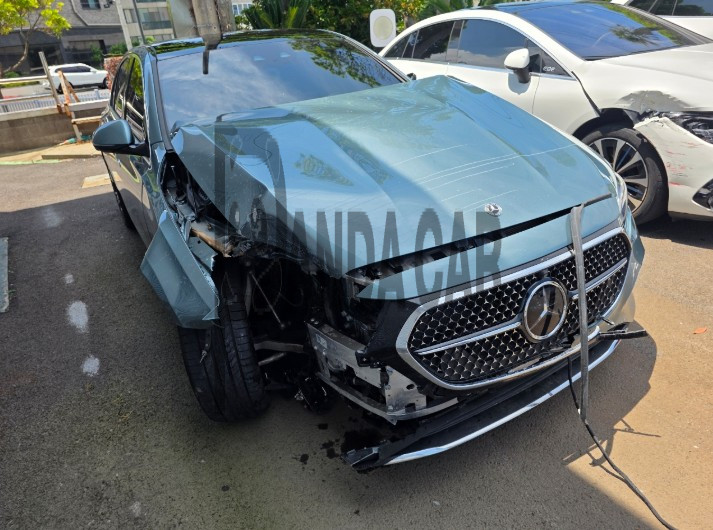 2024 Mercedes-Benz E 200, photograph 3