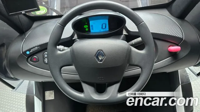 2020 Renault-KoreaSamsung Twizy Life(2-Seater), photograph 11
