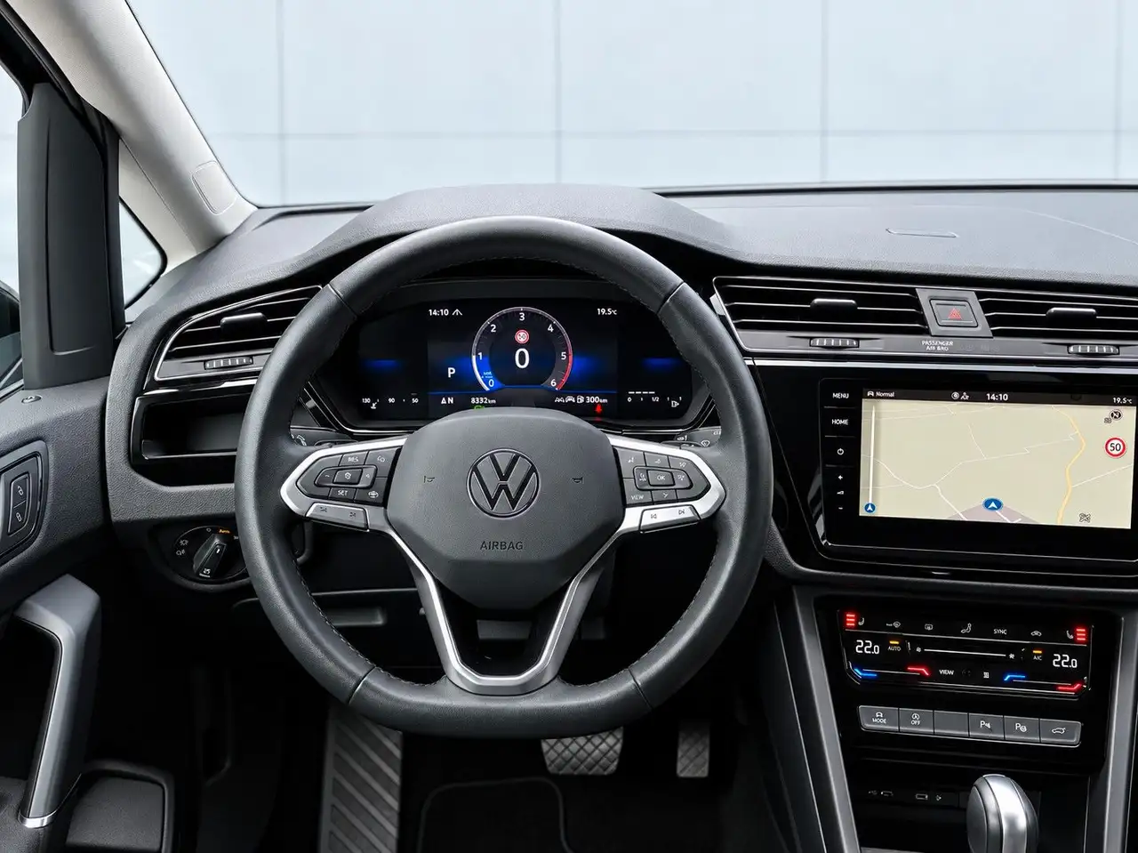 2025 Volkswagen Touran 2.0TDI DSG NAVI LED 7SZ AHK STDHZ ACC 17", photograph 9