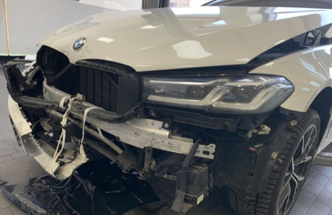 2021 BMW 530e, photograph 2