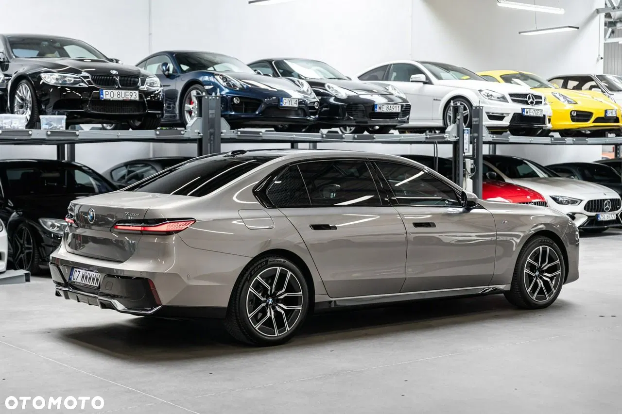 2024 BMW Seria 7 740d xDrive mHEV M Sport sport, photograph 8