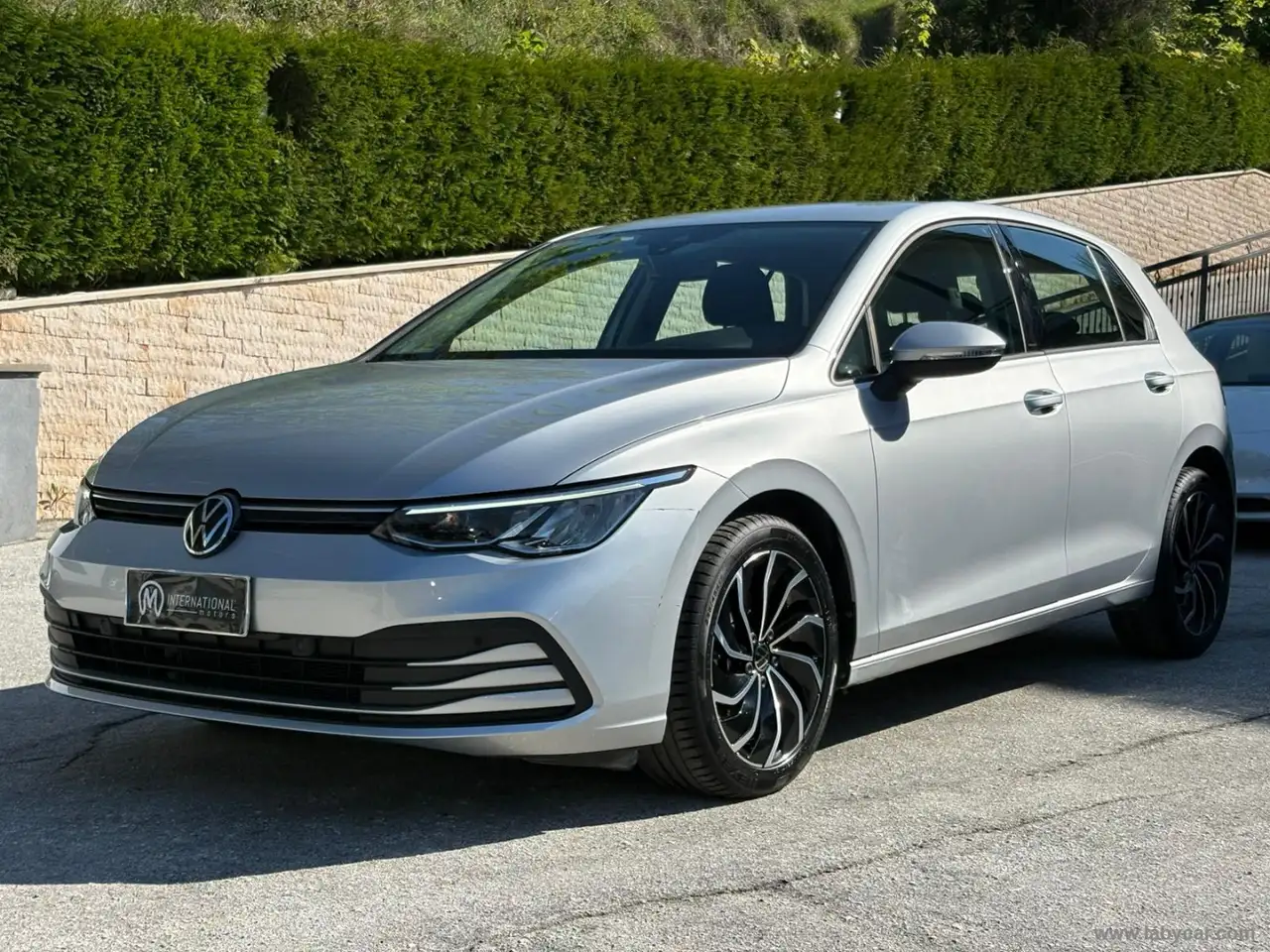 2023 Volkswagen Golf 2.0 TDI DSG SCR Life, photograph 1
