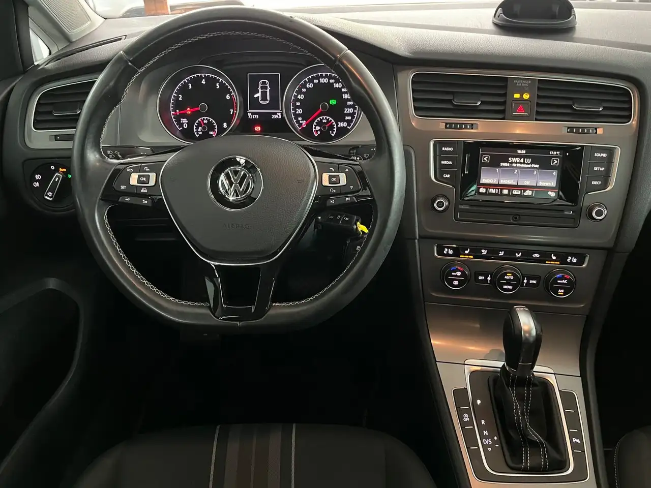 2015 Volkswagen Golf VII Lim. Lounge BMT 72.000KM PDC SZH KLIMA, photograph 11