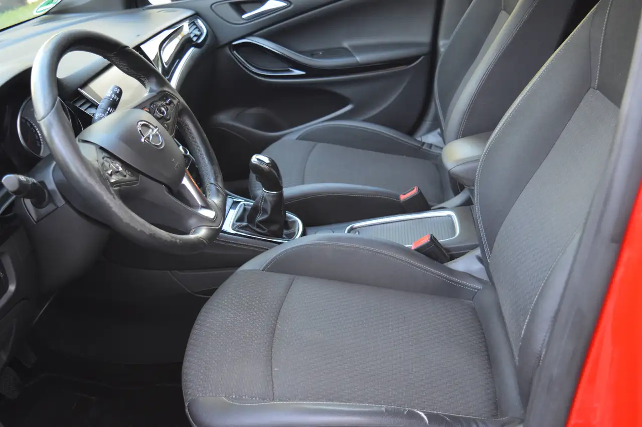 2016 Opel Astra Innovation Start/Stop, photograph 10