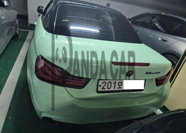 2020 BMW 430i Convertible M Sport Package, photograph 3