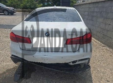 2018 BMW 520d, photograph 2