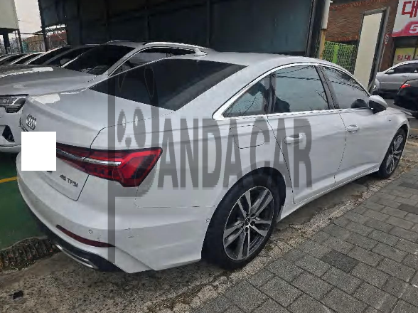 2023 Audi A6 45 TFSI, photograph 2