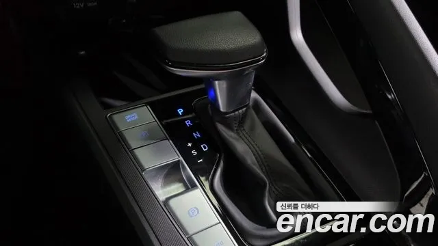 Hyundai AVANTE Smart — photo 1 of 31
