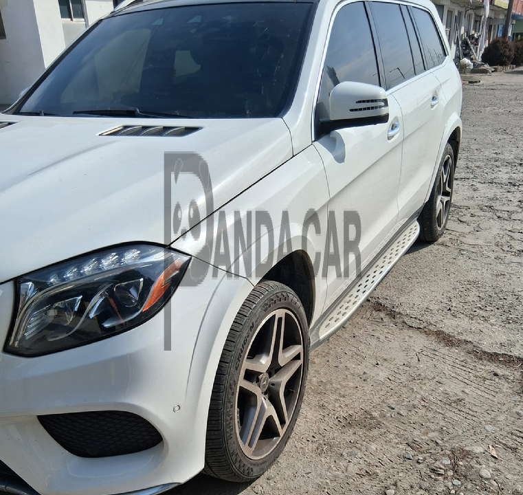 2017 Mercedes-Benz GLS350 d 4Matic, photograph 4