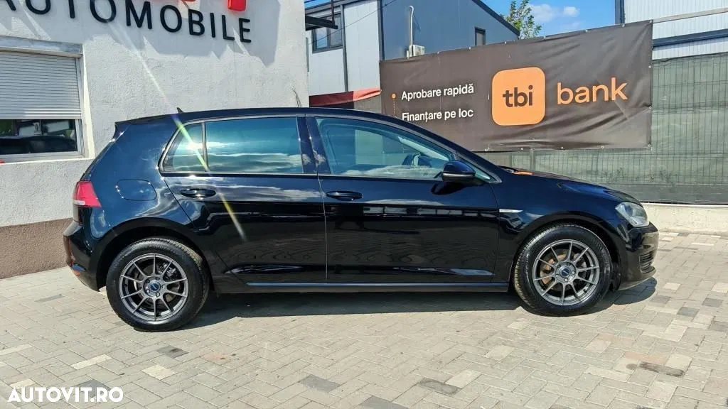 2014 Volkswagen Golf, photograph 6