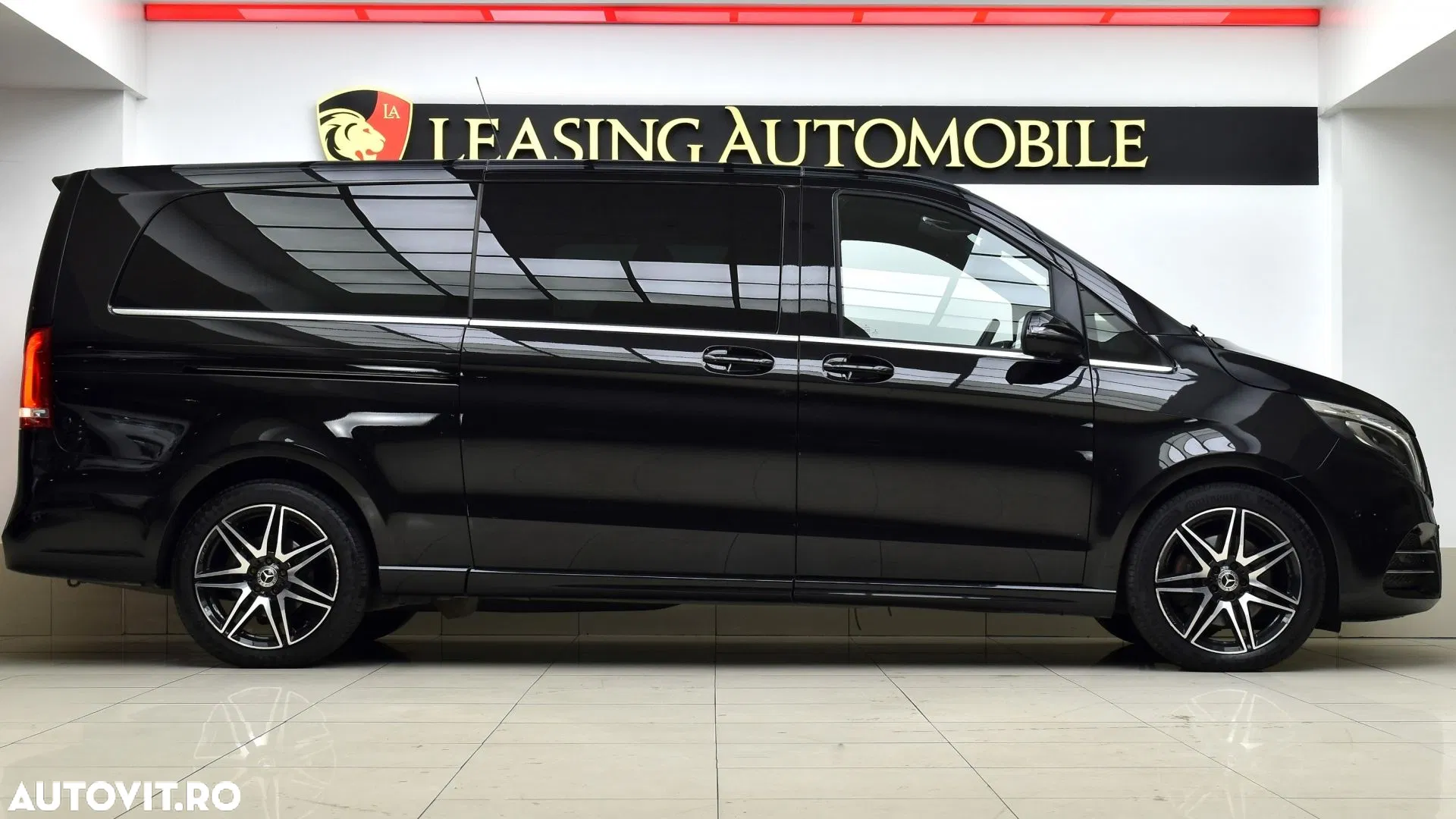 2022 Mercedes-Benz V 250 d Lang 4Matic 9G-TRONIC Exclusive, photograph 6