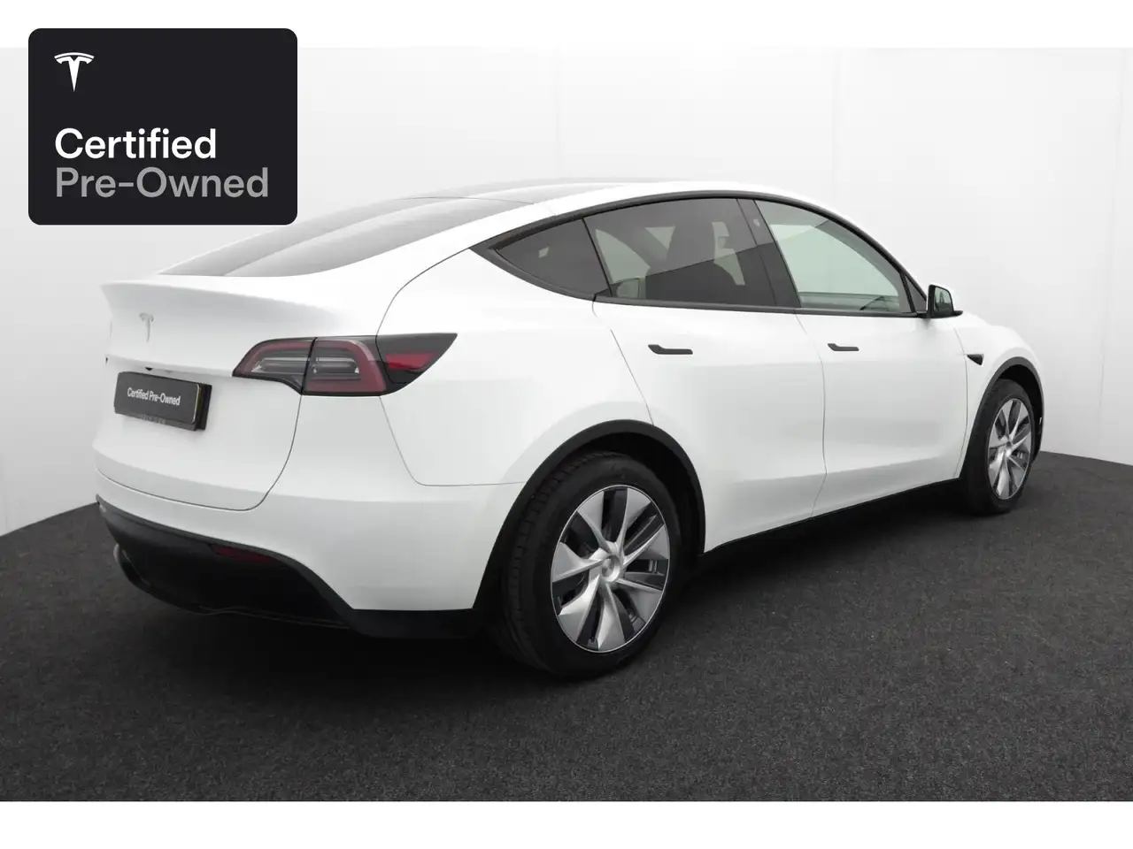 2024 Tesla Model Y Rear-Wheel Drive "Certified Pre-Owned", photograph 8