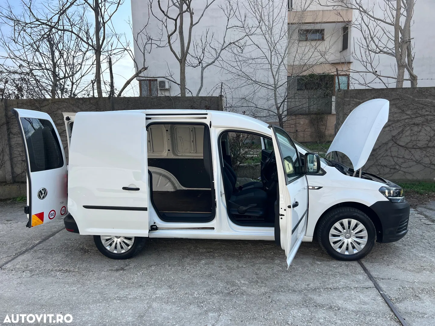 2017 Volkswagen Caddy, photograph 9
