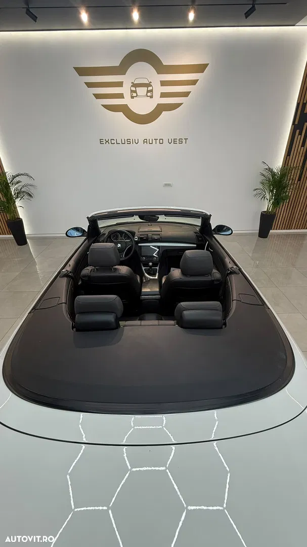2008 BMW Seria 1 118i Edition Sport, photograph 9