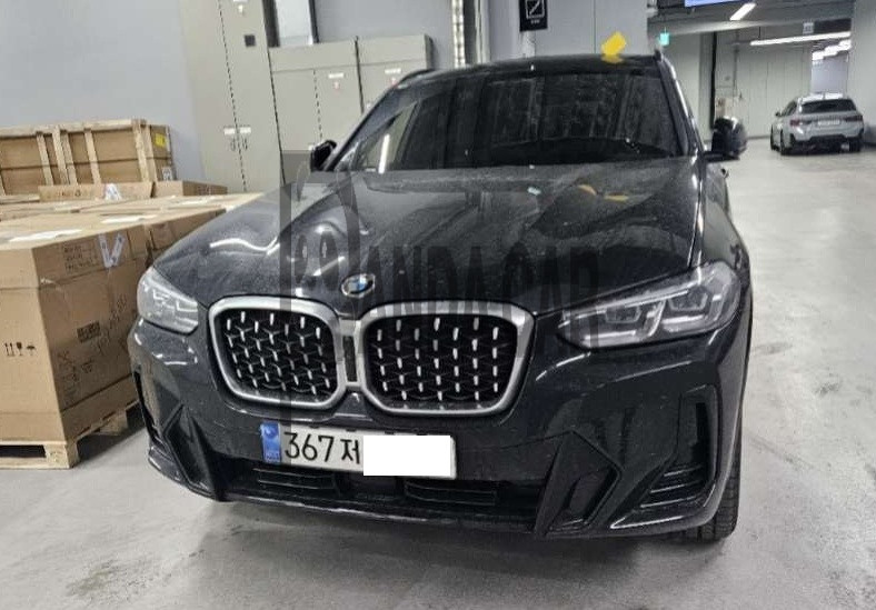 2024 BMW X4 xDrive20i, photograph 1