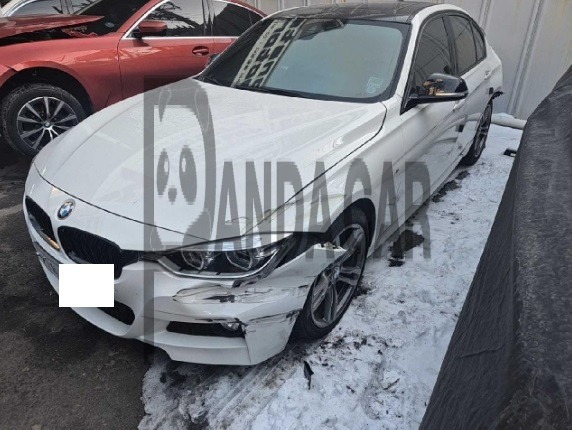 2017 BMW 320i, photograph 1