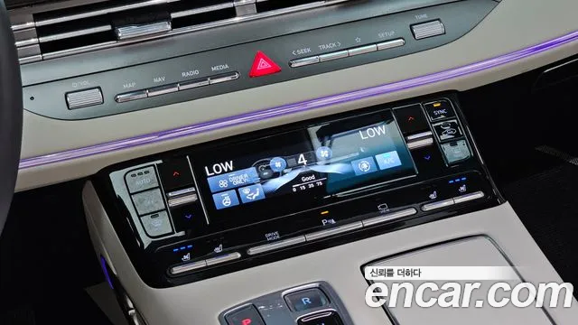 2022 Hyundai Grandeur Le Blanc, photograph 5