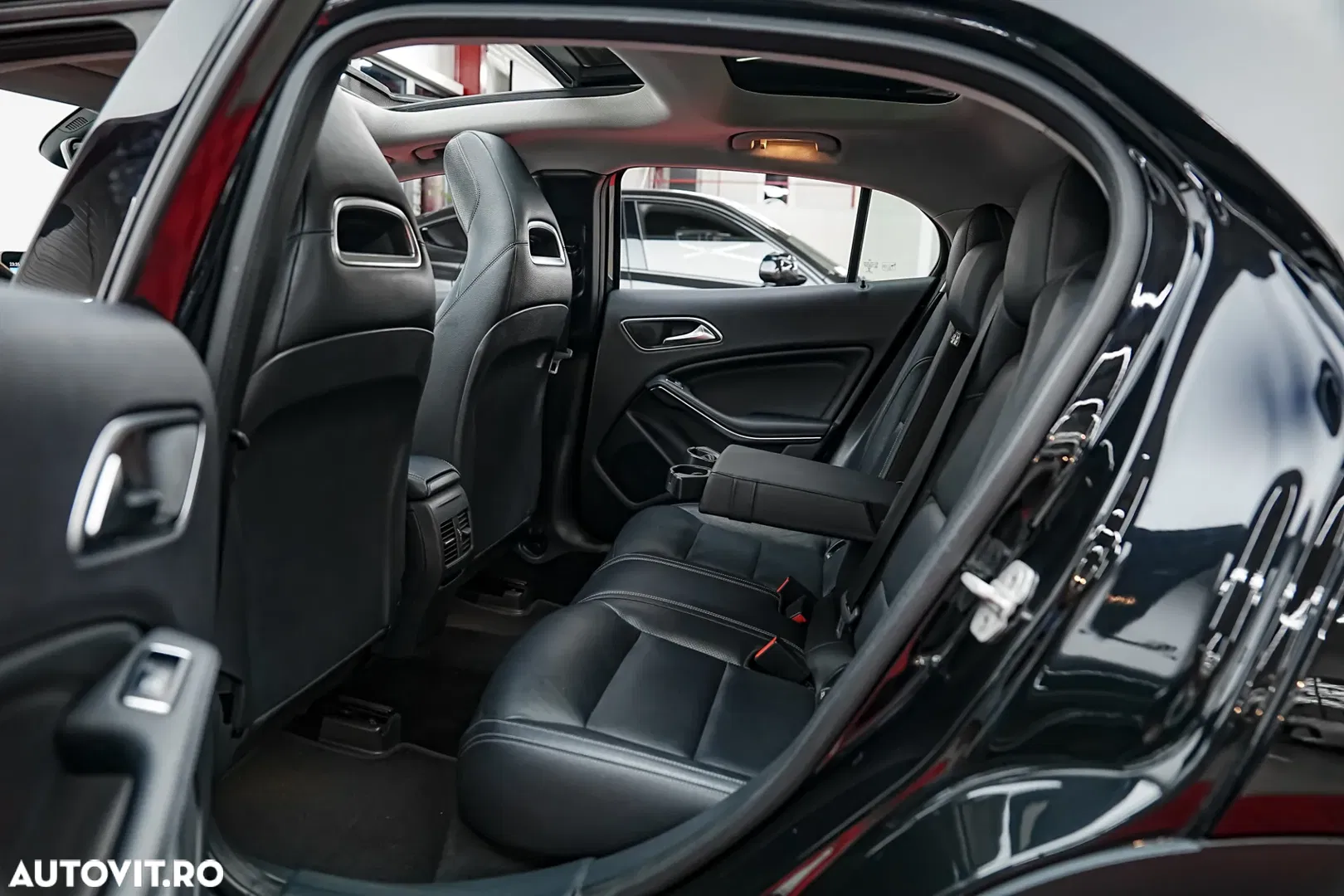 2017 Mercedes-Benz GLA 220 d 4MATIC 7G-DCT, photograph 6