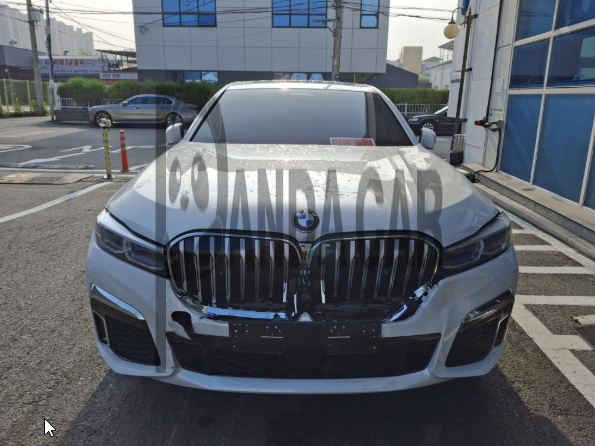 2022 BMW 740Li xDrive, photograph 2