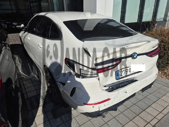 2024 BMW 220i Gran Coupe, photograph 5