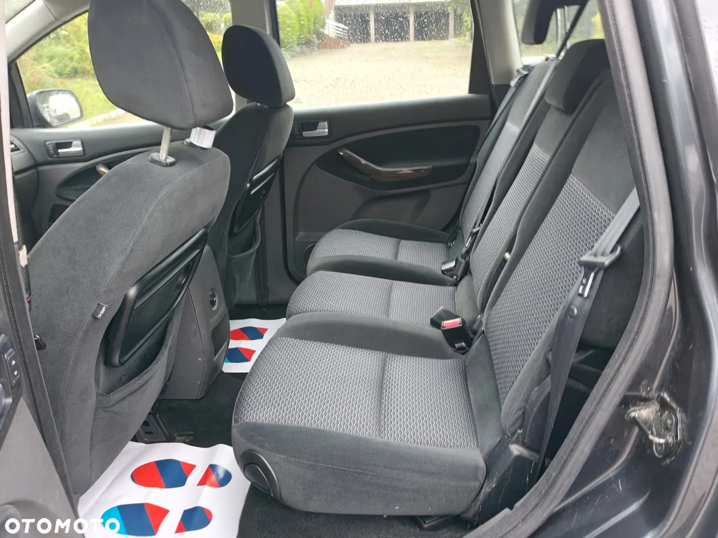 2010 Ford C-MAX 1.6 TDCi DPF Ghia, photograph 8