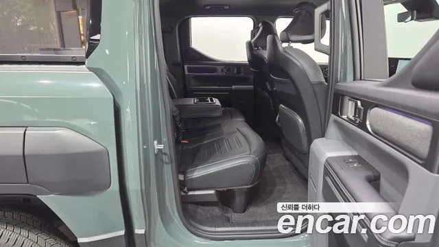 2025 Kia Tasman 2.5T Gasoline 4WD, photograph 2