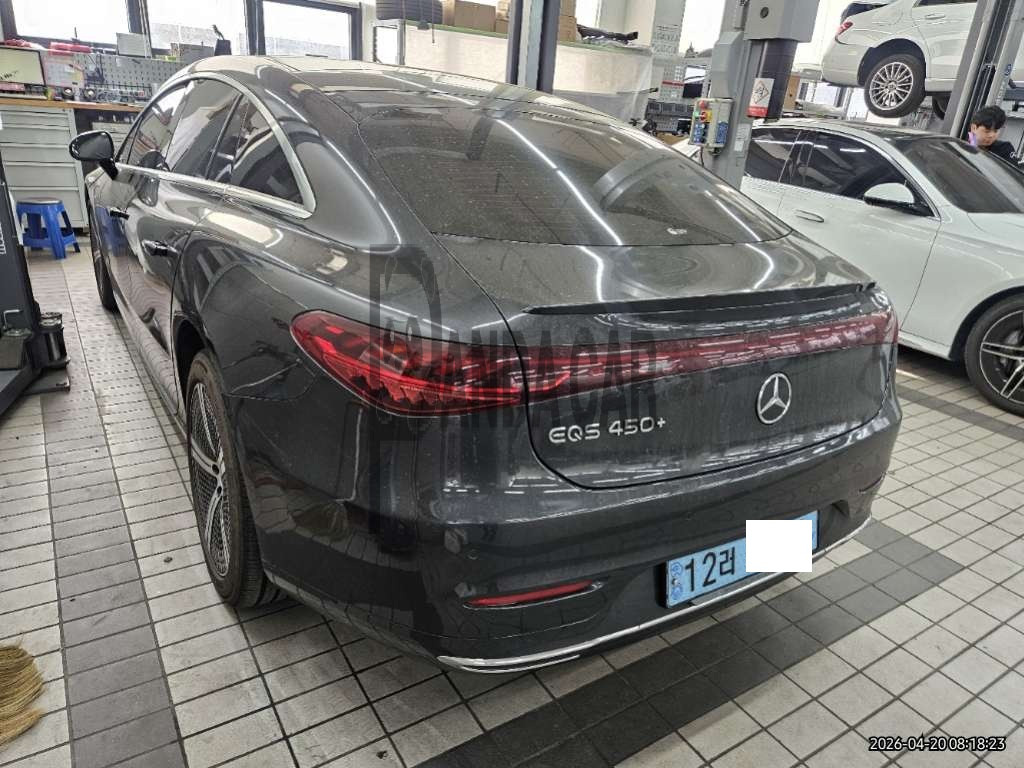 2022 Mercedes-Benz EQS450 +, photograph 5